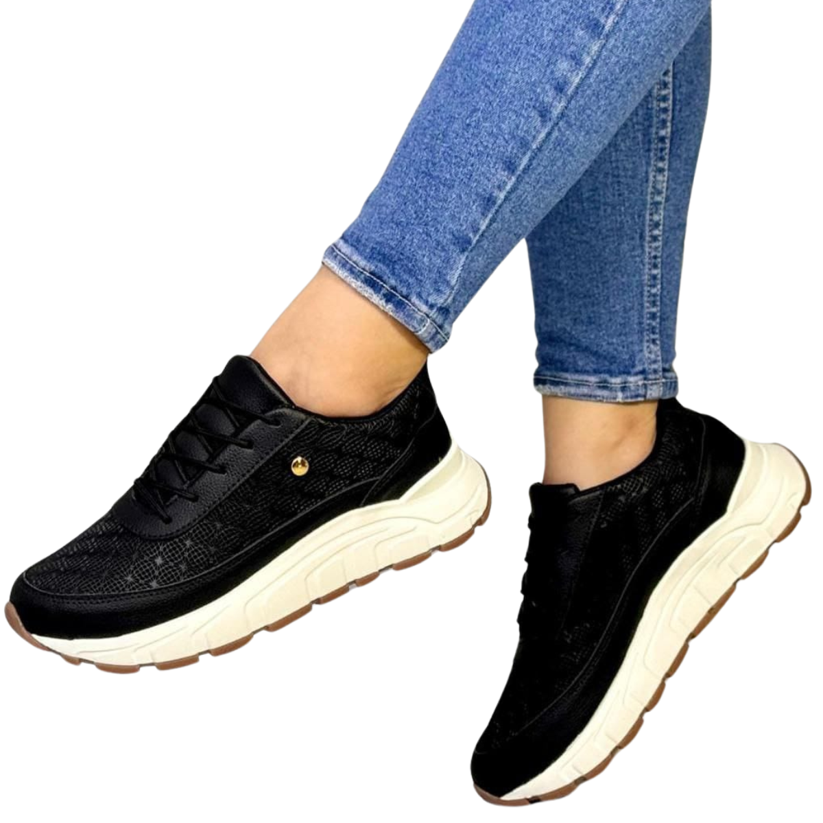 Los Mejores ZAPATOS DEPORTIVOS MUJER en Onlineshoppingcenterg Si estás buscando ZAPATOS DEPORTIVOS MUJER que combinen estilo, comodidad y durabilidad, en Onlineshoppingcenterg tenemos la mejor selección para ti. Nuestro catálogo incluye modelos modernos y versátiles que se adaptan a tus necesidades, ya sea para hacer ejercicio, caminar o simplemente para el día a día.  ¿Por Qué Comprar ZAPATOS DEPORTIVOS MUJER? Los zapatos deportivos para mujer son esenciales para quienes buscan estar a la moda sin renunciar a la comodidad. En Onlineshoppingcenterg , ofrecemos una variedad de zapatillas deportivas que te permiten moverte con libertad y estilo. Desde los modelos más elegantes hasta los más prácticos, aquí encontrarás el calzado ideal.  Ventajas de los ZAPATOS DEPORTIVOS MUJER Comodidad : Perfectos para caminar largas distancias o para el día a día. Estilo : Diseños modernos que siguen la última moda en zapato deportivo para dama . Variedad de colores : Desde tenis blancos para mujer hasta opciones en negro y colores llamativos. Modelos Populares de ZAPATOS DEPORTIVOS MUJER En Onlineshoppingcenterg , tenemos una amplia gama de zapatos deportivos para dama , desde los clásicos hasta los más modernos. A continuación, te mostramos algunos de los modelos más populares:  Zapatillas Blancas Mujer Las zapatillas blancas mujer son un básico en cualquier armario. Son fáciles de combinar con cualquier look y aportan un toque fresco y moderno. Ya sea que las use para una caminata o para una salida casual, son una excelente opción.